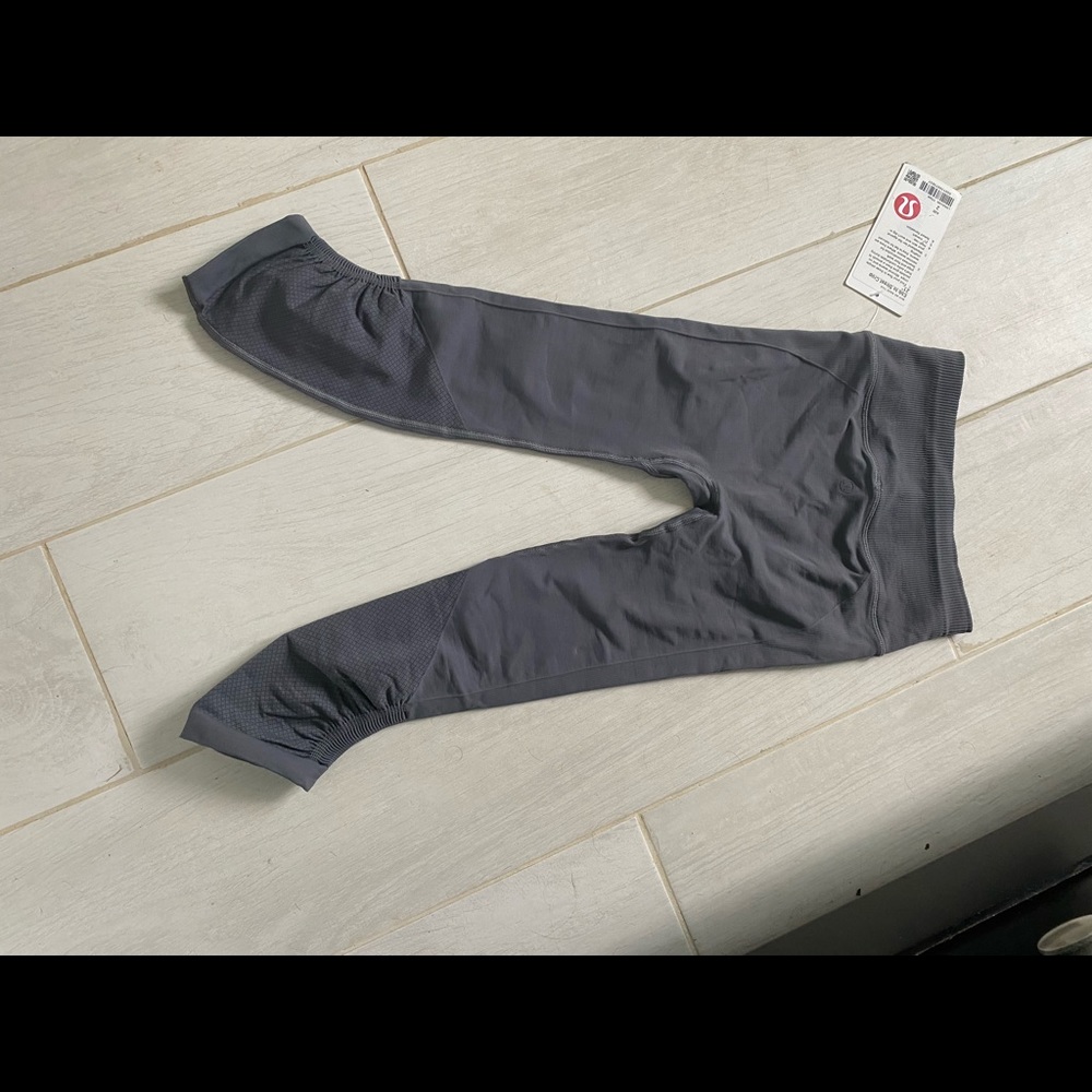 Lululemon crop 21”